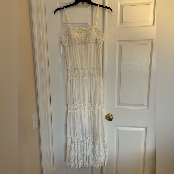 White Sundress, Size 8 - Picture 1 of 8